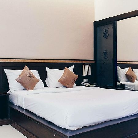 Palm Sweet Resort Chumphon Exterior photo