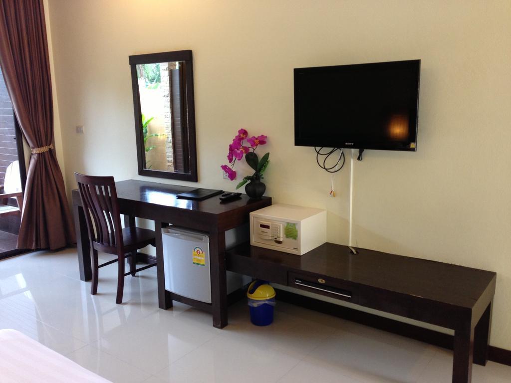Palm Sweet Resort Chumphon Exterior photo